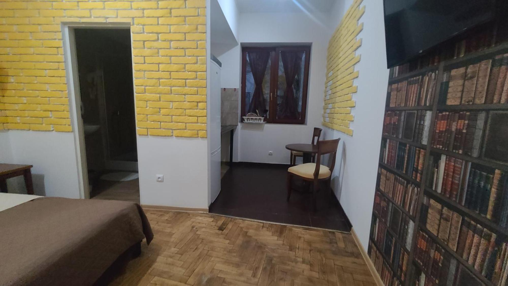 Lorf Hostel&Coffee Cracovia Esterno foto