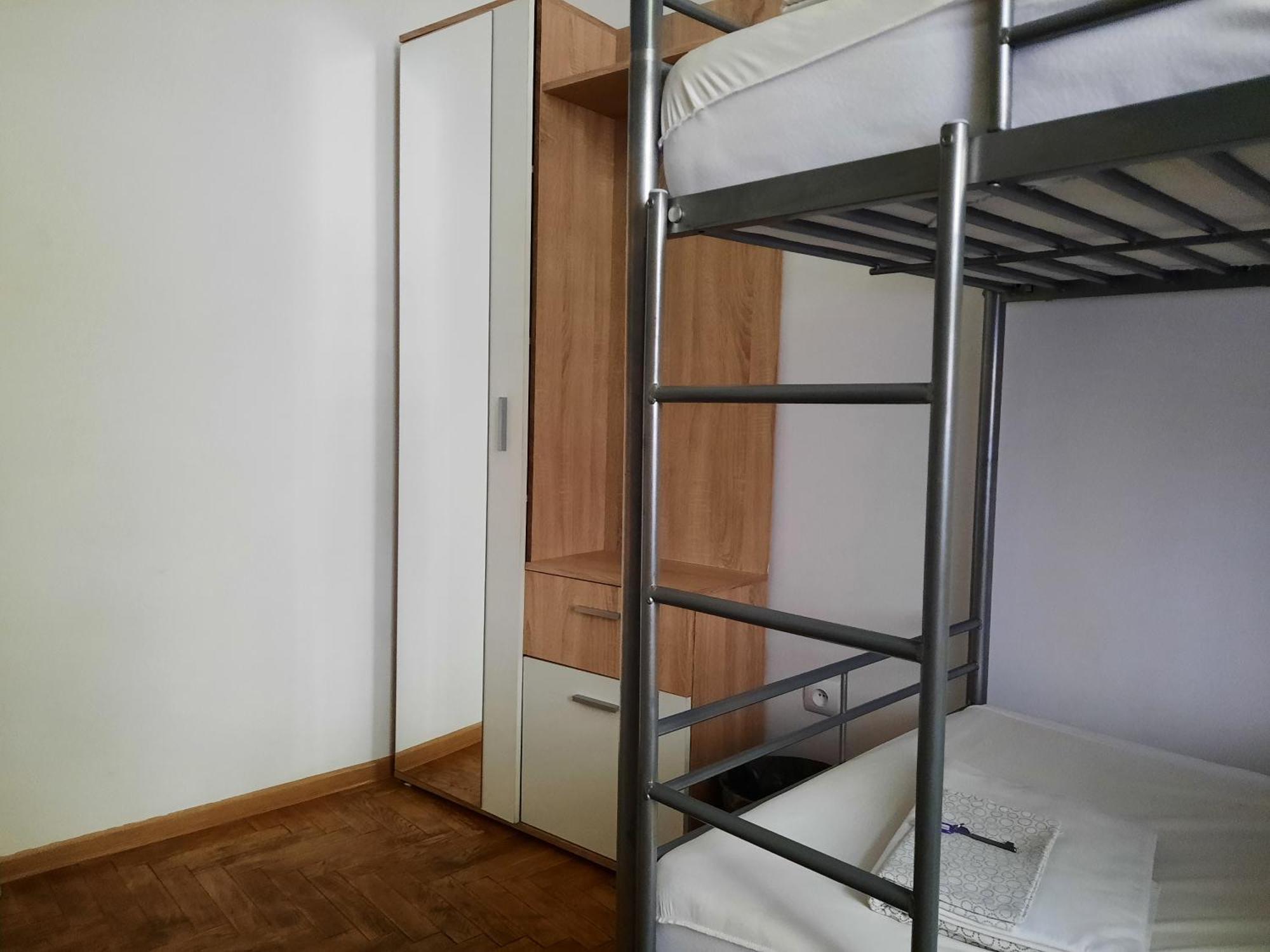 Lorf Hostel&Coffee Cracovia Esterno foto